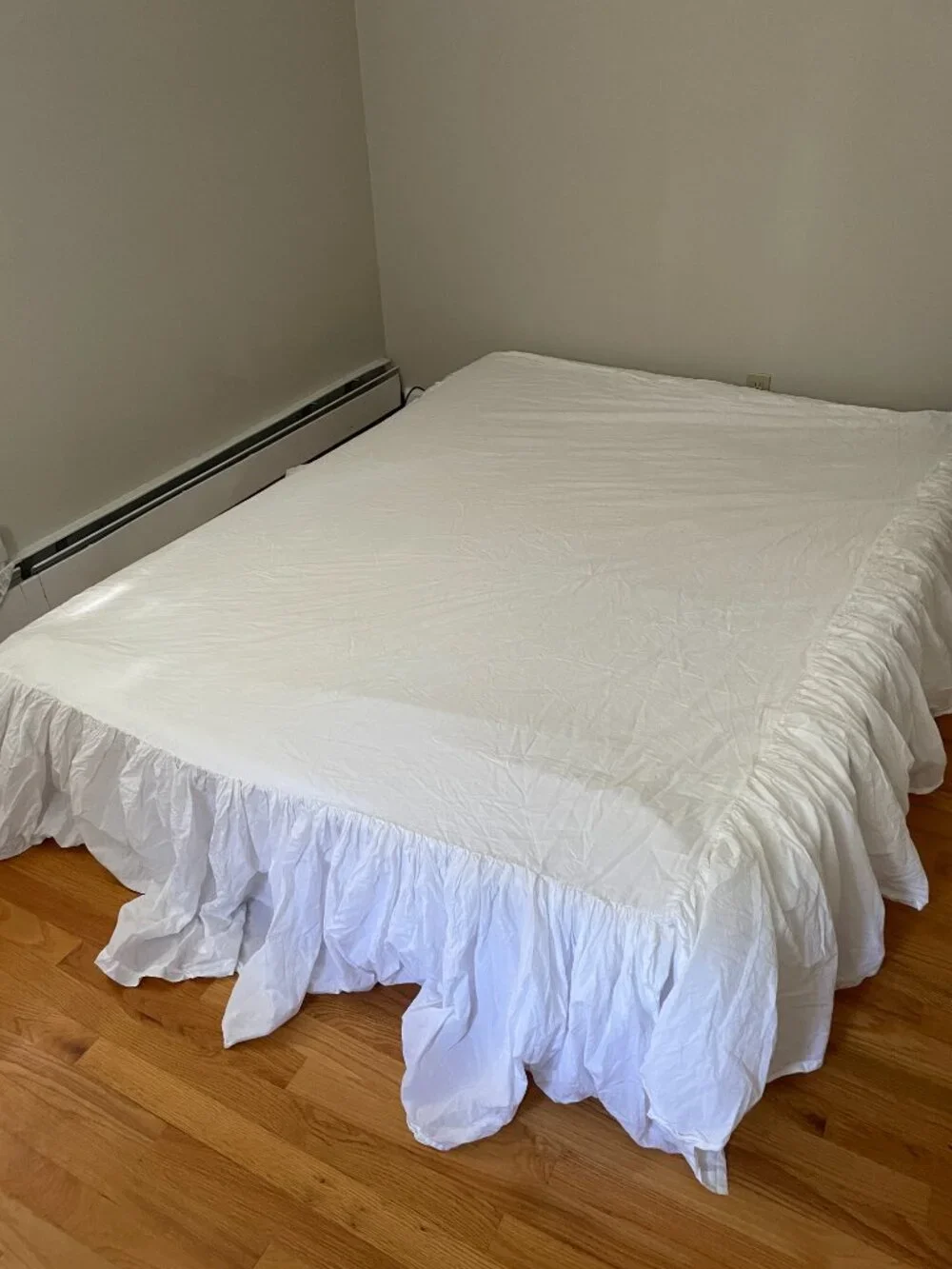 Pottery Barn Queen Cotton Dust Ruffle